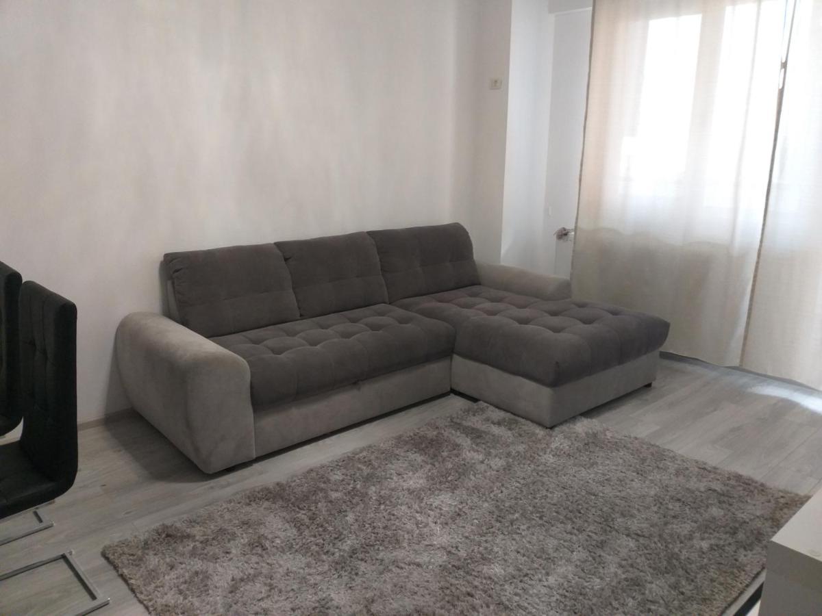 Luxury Daniel Apartament Residence Militari Roşu Exteriör bild