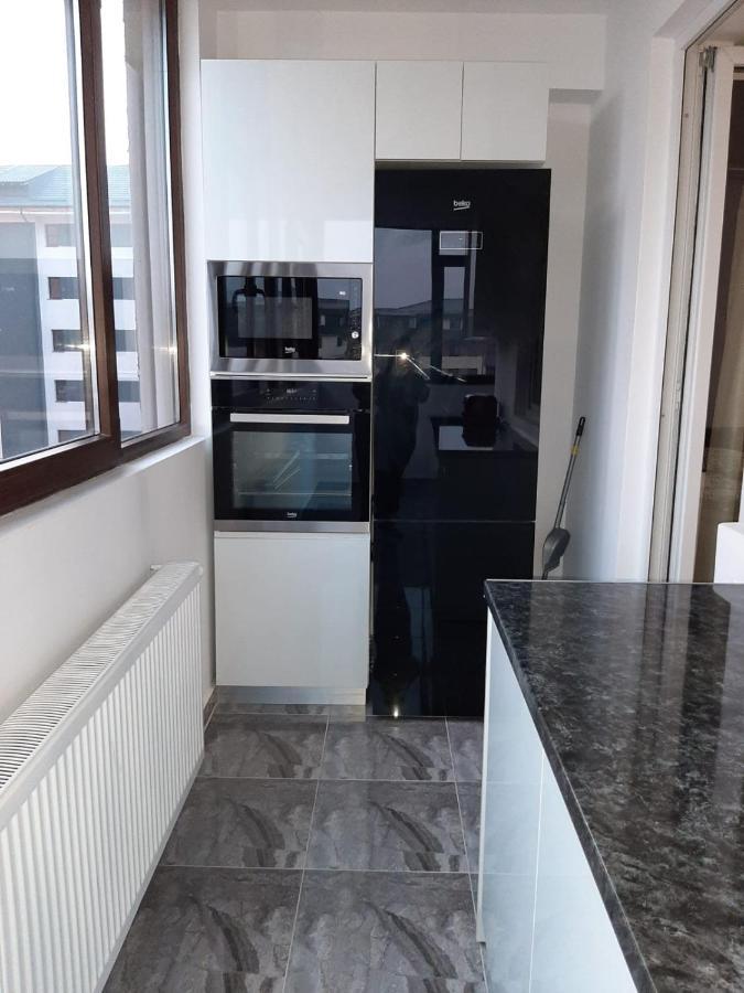 Luxury Daniel Apartament Residence Militari Roşu Exteriör bild