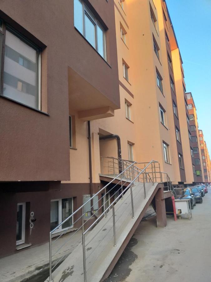 Luxury Daniel Apartament Residence Militari Roşu Exteriör bild