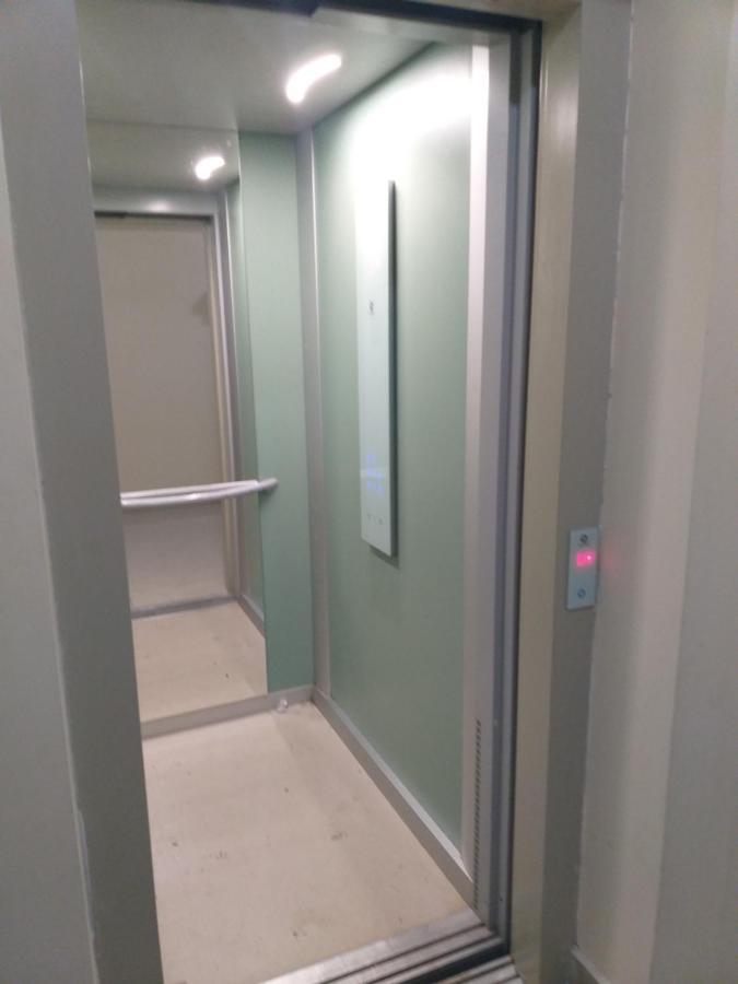 Luxury Daniel Apartament Residence Militari Roşu Exteriör bild