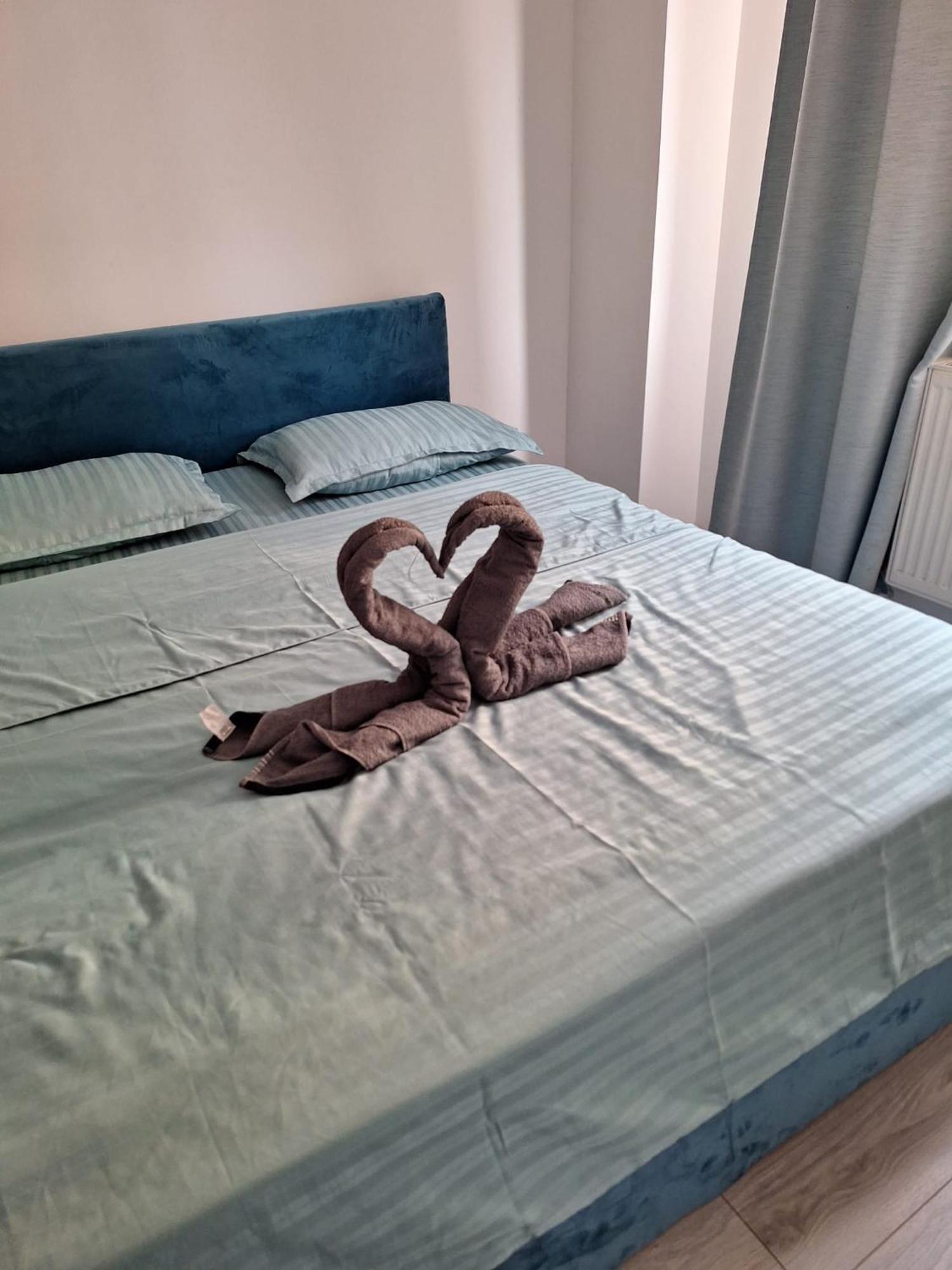 Luxury Daniel Apartament Residence Militari Roşu Exteriör bild